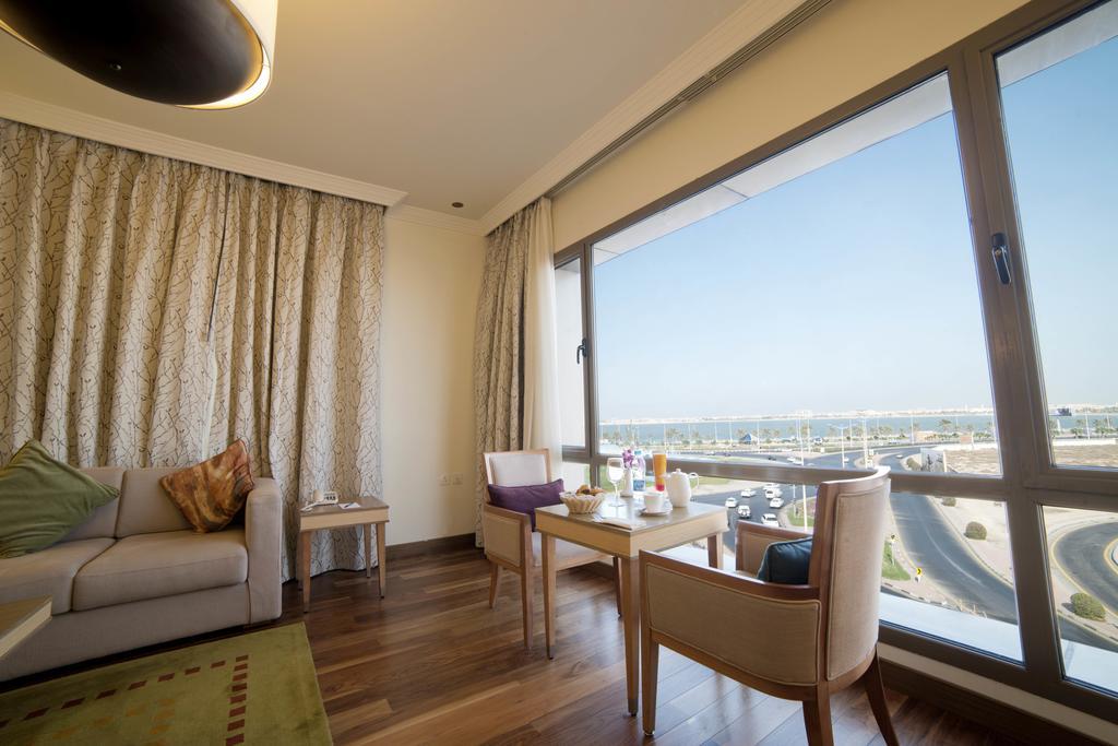 Golden Tulip Dammam Corniche Hotel Eksteriør bilde