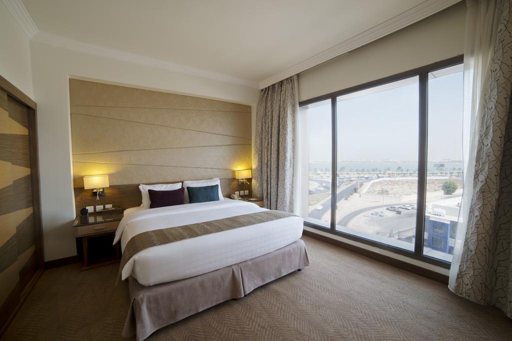 Golden Tulip Dammam Corniche Hotel Eksteriør bilde
