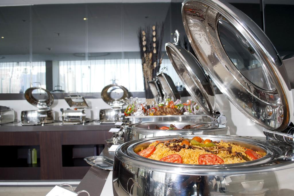 Golden Tulip Dammam Corniche Hotel Eksteriør bilde