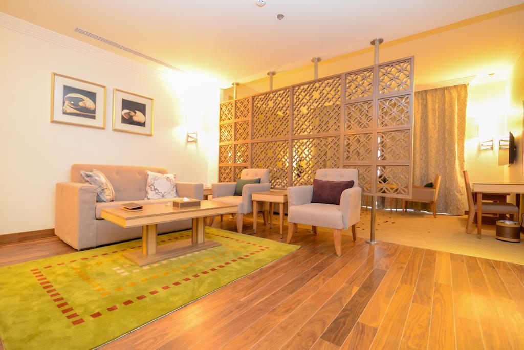 Golden Tulip Dammam Corniche Hotel Rom bilde