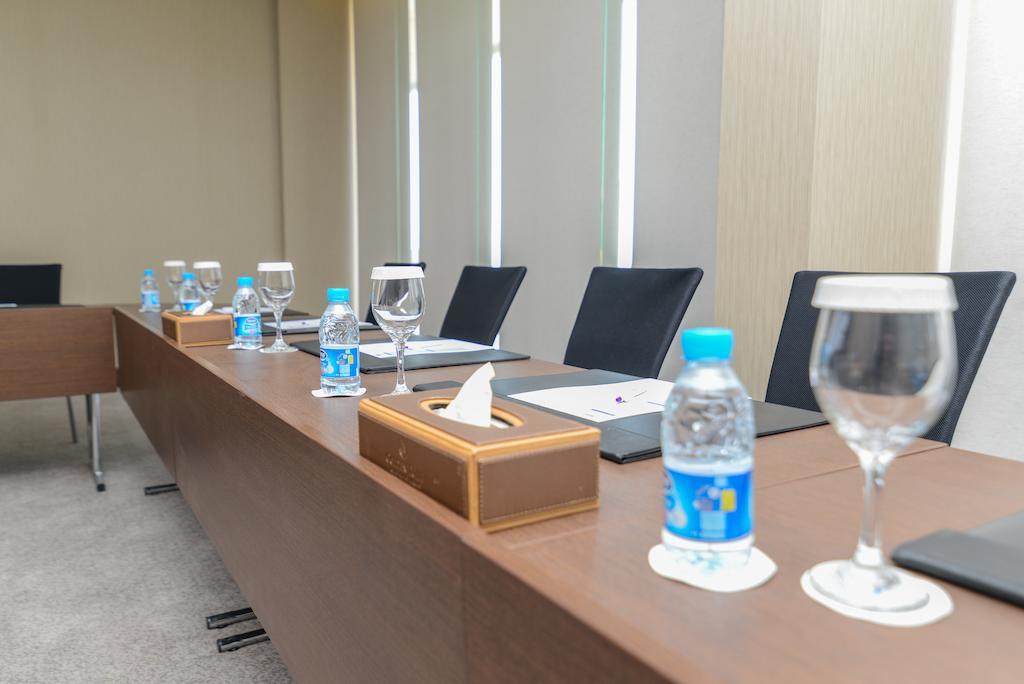Golden Tulip Dammam Corniche Hotel Eksteriør bilde