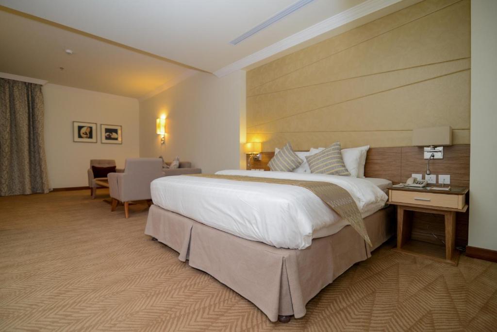 Golden Tulip Dammam Corniche Hotel Rom bilde