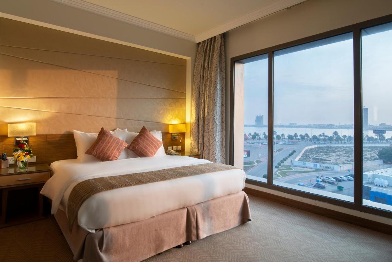 Golden Tulip Dammam Corniche Hotel Eksteriør bilde
